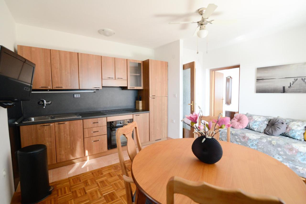 Apartment Glicinija Zadar Eksteriør billede
